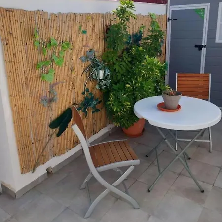 Apartamento De La Haya, Junto Al Teatro Romano Διαμέρισμα Μέριδα