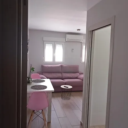 Διαμέρισμα Apartamento De La Haya, Junto Al Teatro Romano *