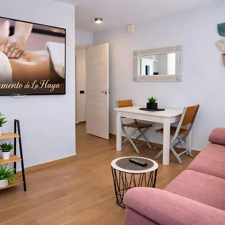 De La Haya, Junto Al Teatro Mérida