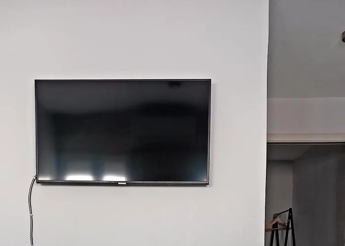 De La Haya, Junto Al Teatro