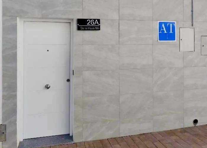 De La Haya, Junto Al Teatro Daire Mérida