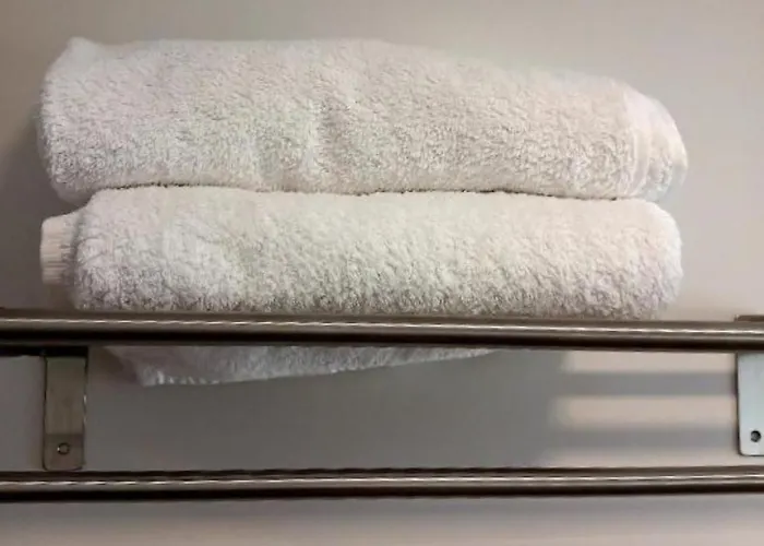 De La Haya, Junto Al Teatro *